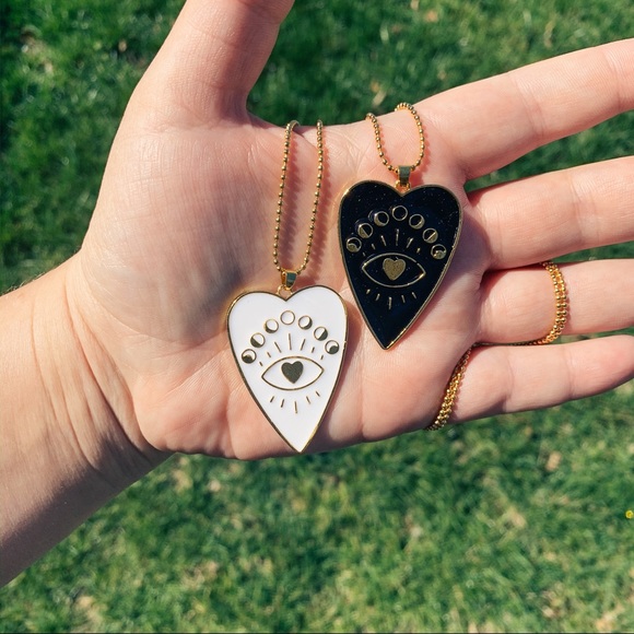 Eye of the Heart Pendant Necklace - 1 White left! - Picture 2 of 8